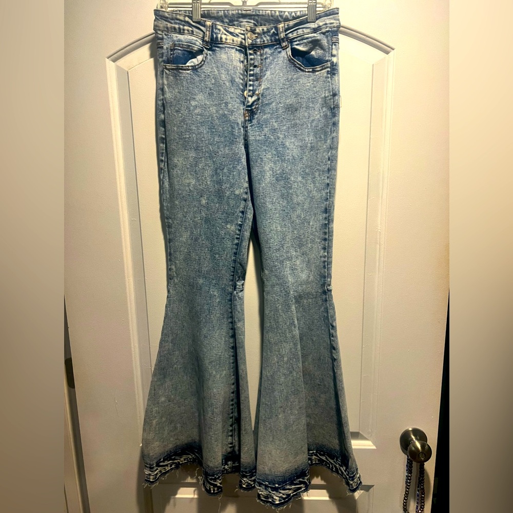 Boutique Bell Bottoms size Large